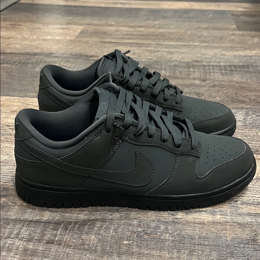 Nike Women’s Dunk Cyber Low
